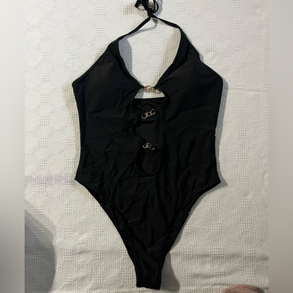 One piece bathing suit